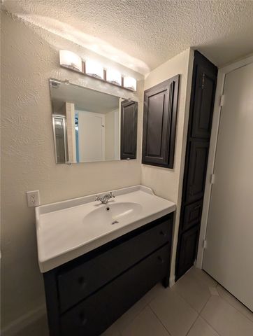 5200 Martel Avenue 11N, Dallas, TX 75206
