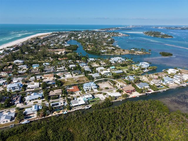 579 BAYVIEW DRIVE, Longboat Key, FL 34228