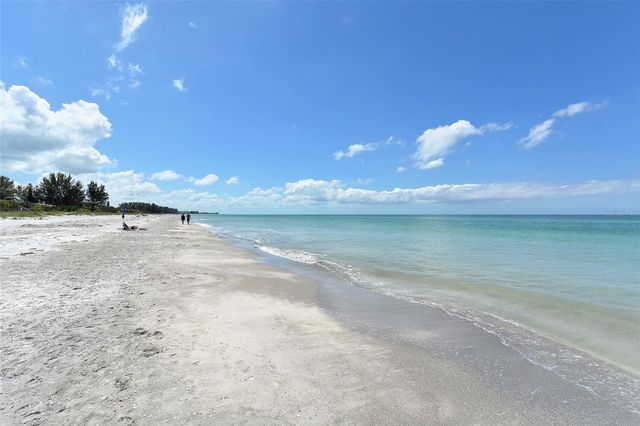 579 BAYVIEW DRIVE, Longboat Key, FL 34228
