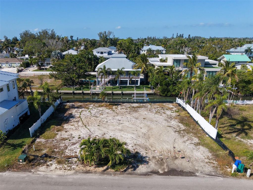 579 BAYVIEW DRIVE, Longboat Key, FL 34228