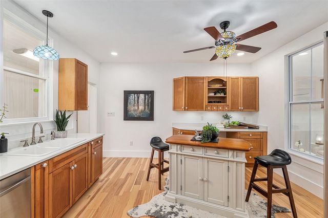 105 NE 1ST AVE AVENUE NE, Williston, FL 32696