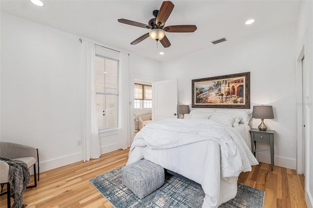 105 NE 1ST AVE AVENUE NE, Williston, FL 32696