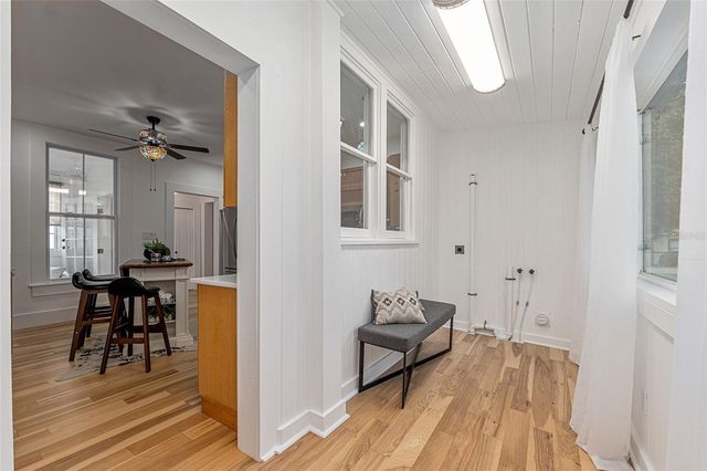 105 NE 1ST AVE AVENUE NE, Williston, FL 32696