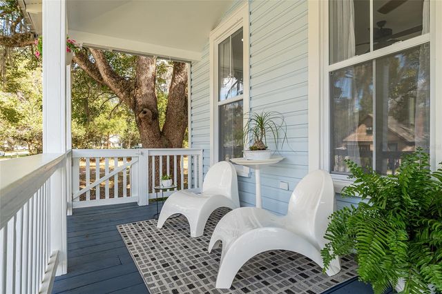 105 NE 1ST AVE AVENUE NE, Williston, FL 32696