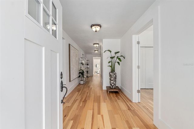 105 NE 1ST AVE AVENUE NE, Williston, FL 32696