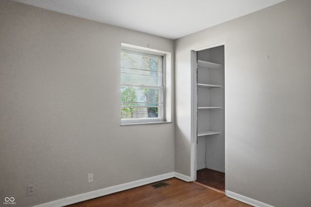 8203 W 88th Street, Indianapolis, IN 46278