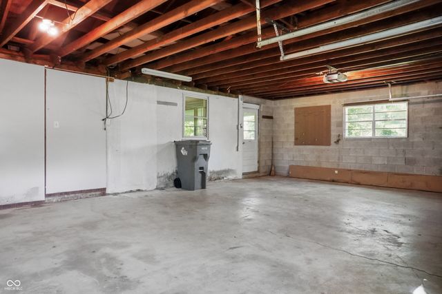 8203 W 88th Street, Indianapolis, IN 46278