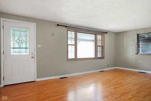 8203 W 88th Street, Indianapolis, IN 46278