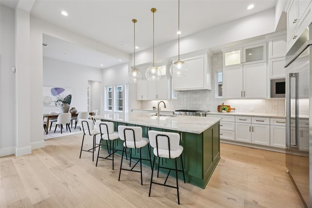 3845 Van Ness Lane, Dallas, TX 75220