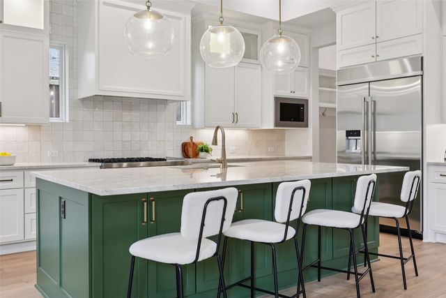 3845 Van Ness Lane, Dallas, TX 75220