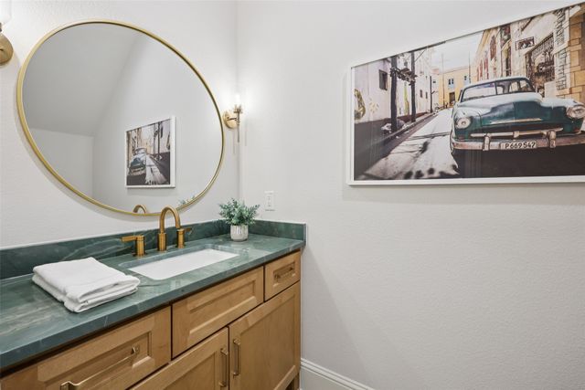 3845 Van Ness Lane, Dallas, TX 75220