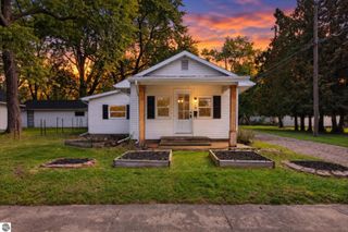 716 Pennsylvania Avenue, Alma, MI 48801