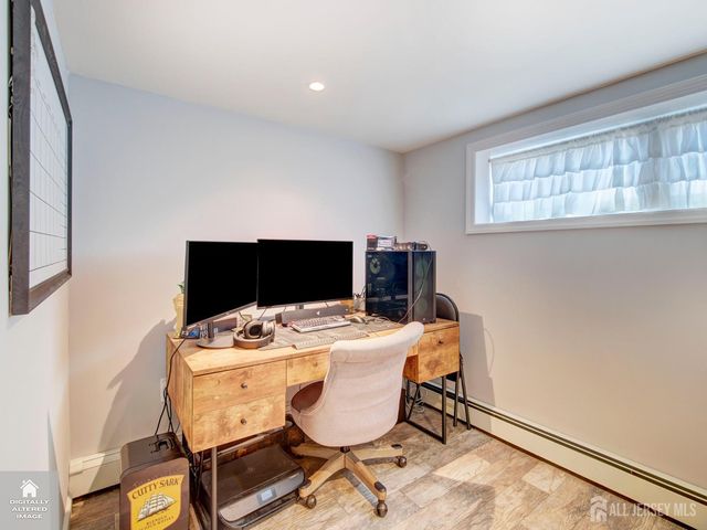 60 Haven Terrace, Parlin, NJ 08859