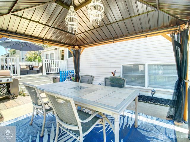 60 Haven Terrace, Parlin, NJ 08859
