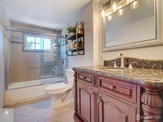 60 Haven Terrace, Parlin, NJ 08859