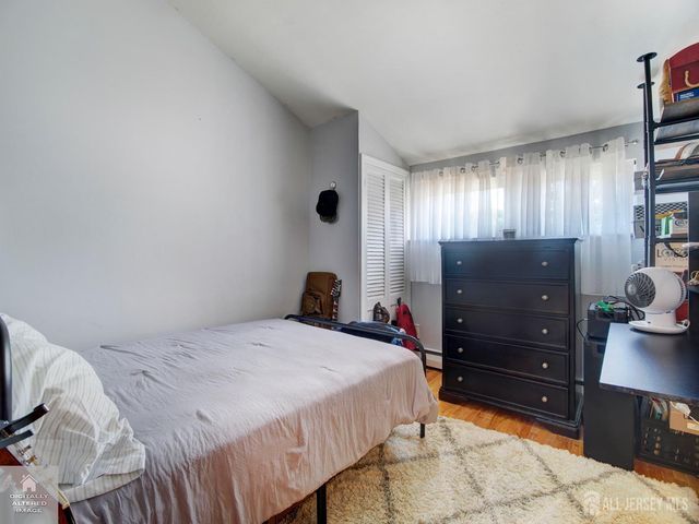 60 Haven Terrace, Parlin, NJ 08859