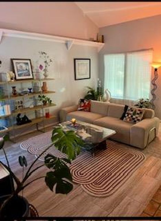 8410A Fathom CIR, Austin, TX 78750