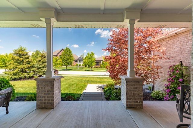 9863 Elle Avenue, St. John, IN 46373