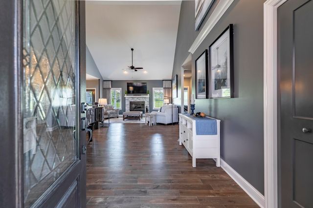 9863 Elle Avenue, St. John, IN 46373