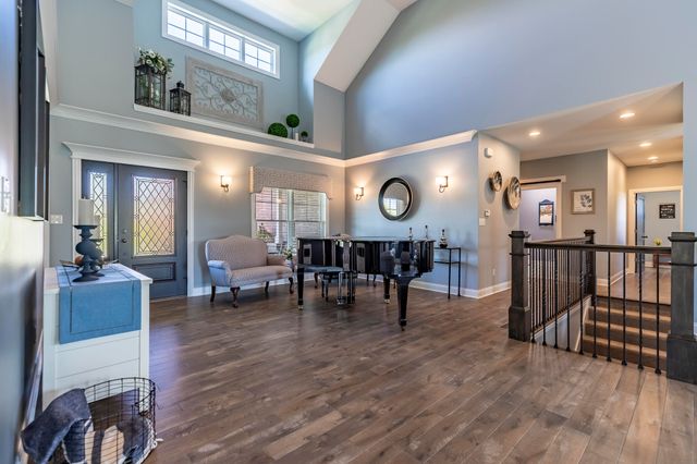 9863 Elle Avenue, St. John, IN 46373