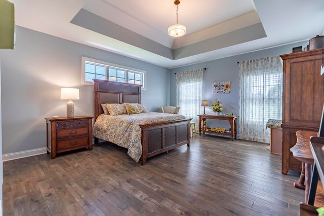 9863 Elle Avenue, St. John, IN 46373