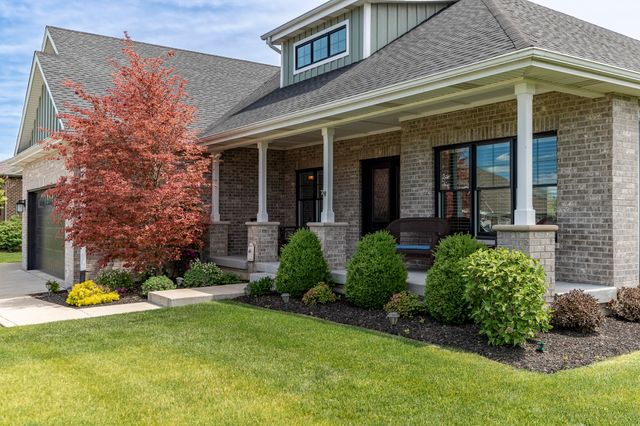 9863 Elle Avenue, St. John, IN 46373