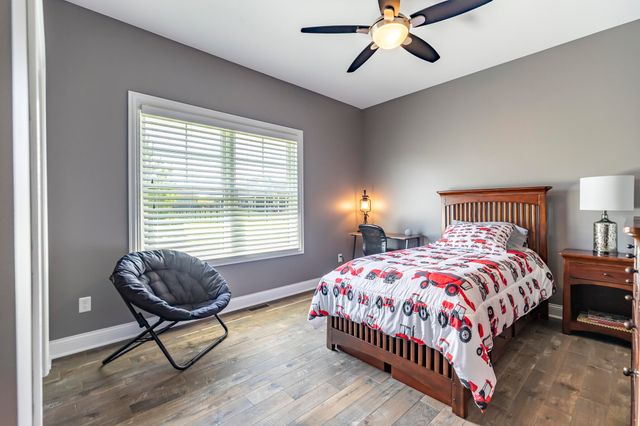 9863 Elle Avenue, St. John, IN 46373