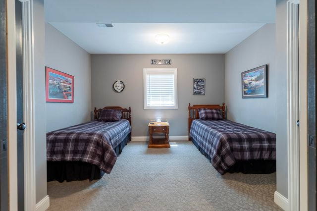 9863 Elle Avenue, St. John, IN 46373