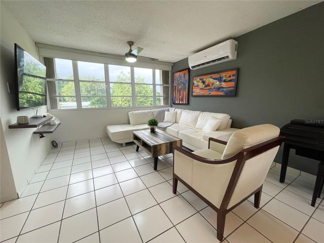 Caparra Chalets 49 CALLE 8 2A5, Guaynabo, PR 00969