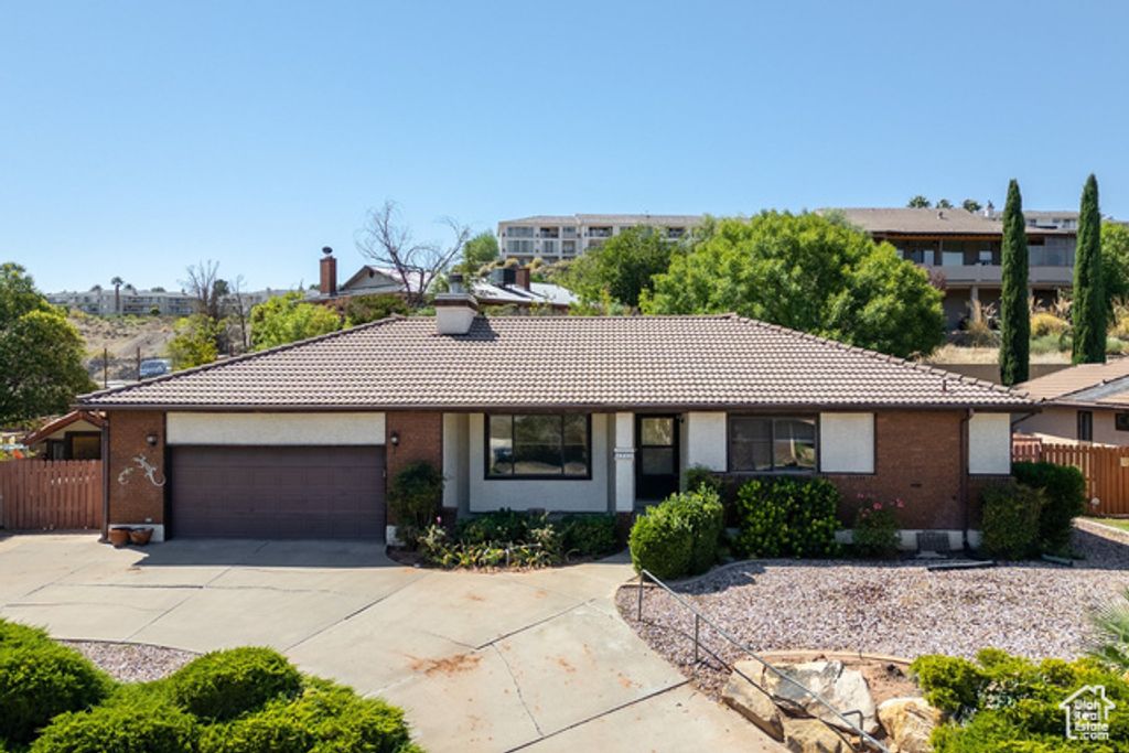 1711 W PHOENIX DR DR, St. George, UT 84770