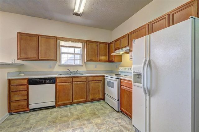 6716 Teresa Lane, Rex, GA 30273