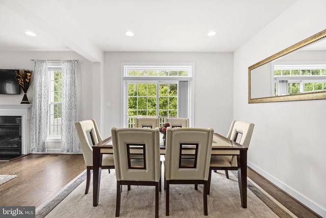 2726 W END CIR, Ellicott City, MD 21042