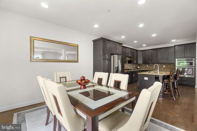 2726 W END CIR, Ellicott City, MD 21042