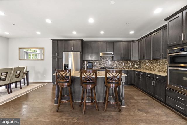 2726 W END CIR, Ellicott City, MD 21042