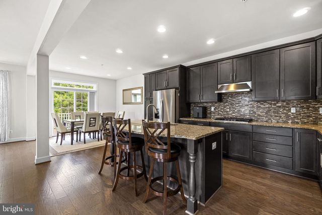 2726 W END CIR, Ellicott City, MD 21042