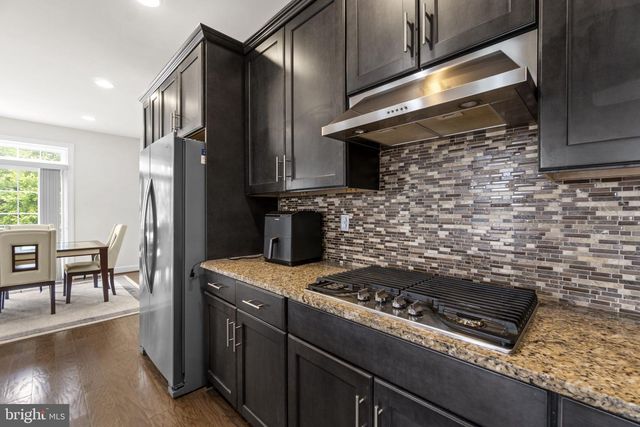 2726 W END CIR, Ellicott City, MD 21042