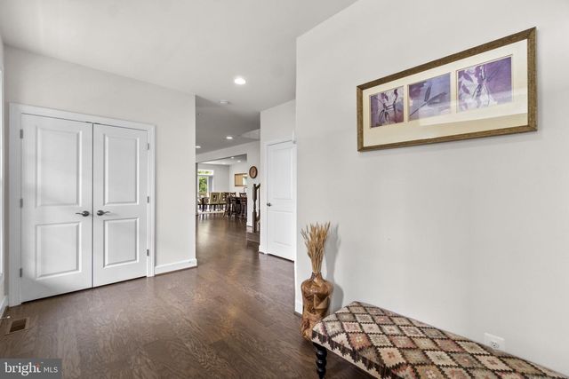 2726 W END CIR, Ellicott City, MD 21042
