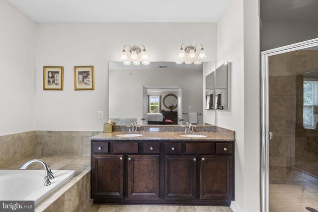 2726 W END CIR, Ellicott City, MD 21042