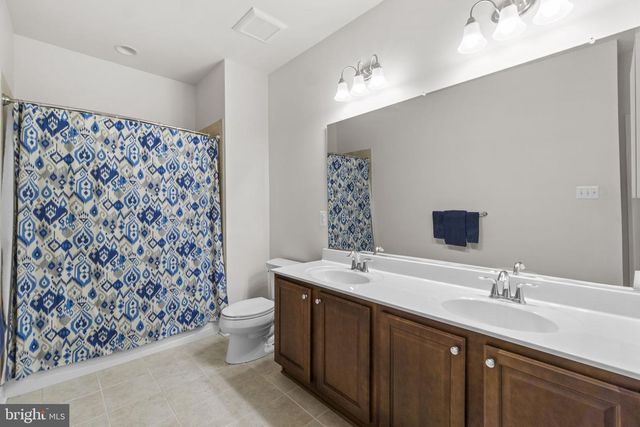2726 W END CIR, Ellicott City, MD 21042
