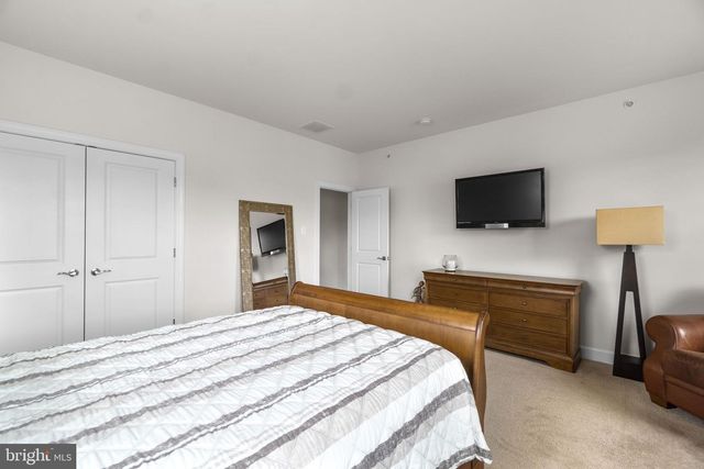 2726 W END CIR, Ellicott City, MD 21042