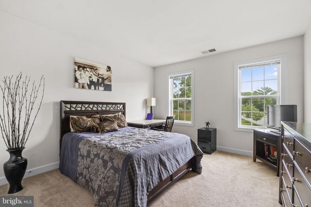 2726 W END CIR, Ellicott City, MD 21042