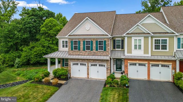 2726 W END CIR, Ellicott City, MD 21042