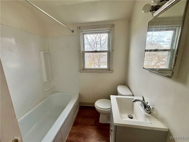 2069 Colvin Blvd, Tonawanda, NY 14150