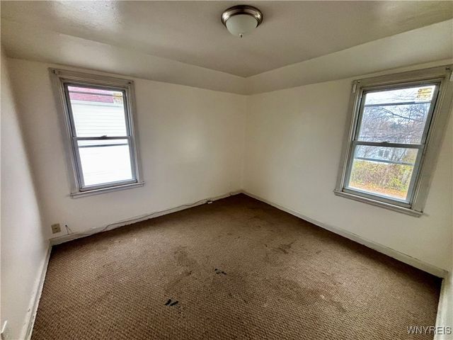 2069 Colvin Blvd, Tonawanda, NY 14150