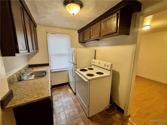 2069 Colvin Blvd, Tonawanda, NY 14150