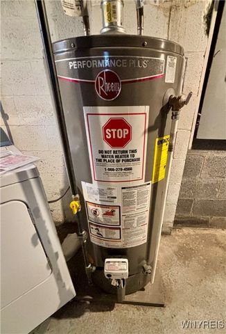 2069 Colvin Blvd, Tonawanda, NY 14150