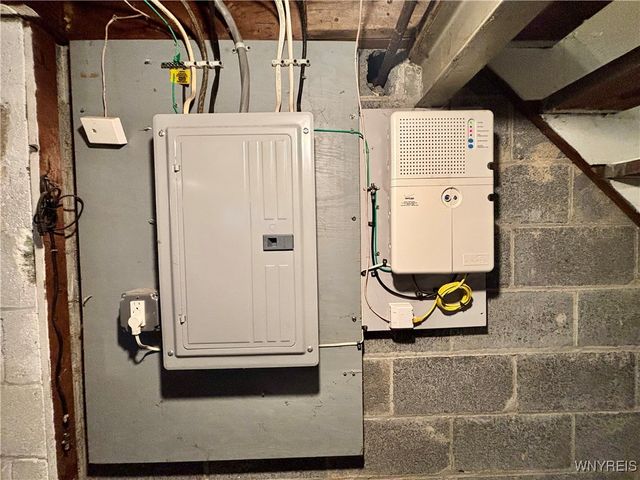 2069 Colvin Blvd, Tonawanda, NY 14150