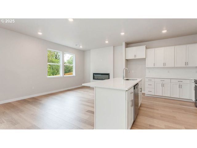 6487 Se Nasha St, Hillsboro, OR 97123