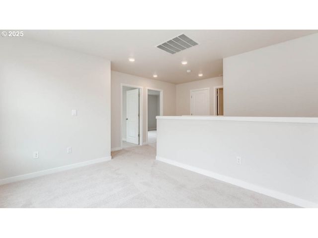 6487 Se Nasha St, Hillsboro, OR 97123