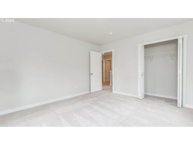 6487 Se Nasha St, Hillsboro, OR 97123